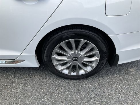 Used 2015 Hyundai Sonata Limited FWD image 10