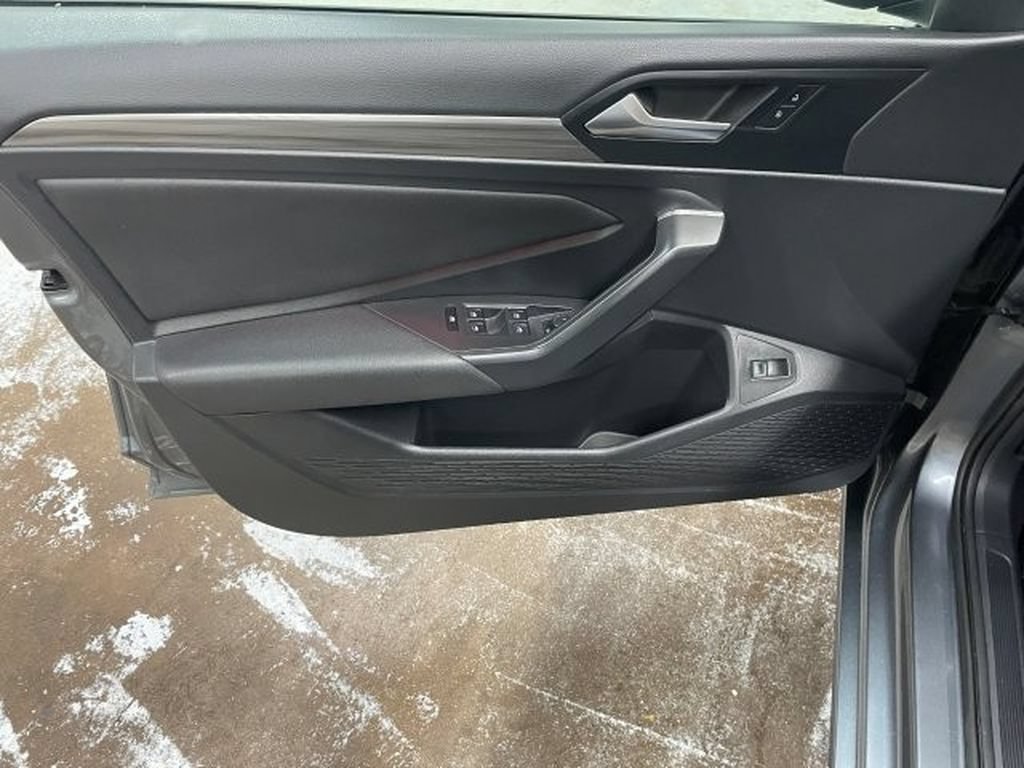 Used 2020 Volkswagen Jetta SEL FWD image 17