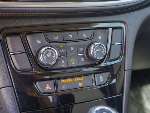 Used 2017 Buick Encore Essence image 12