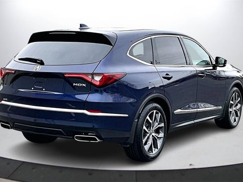 Used 2023 Acura MDX FWD w/ Technology Package image 9