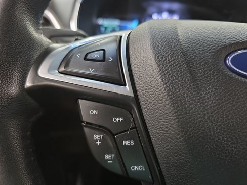 Used 2019 Ford Edge Titanium AWD/4WD image 23