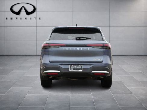 Certified 2026 INFINITI QX60 Luxe w/ Cargo Package AWD/4WD image 6