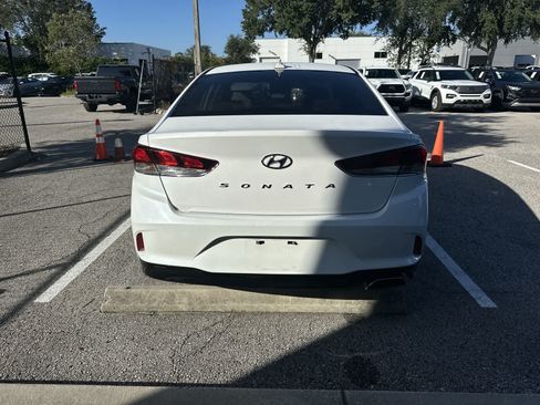 Used 2019 Hyundai Sonata SEL w/ Tech Package 02 FWD image 7