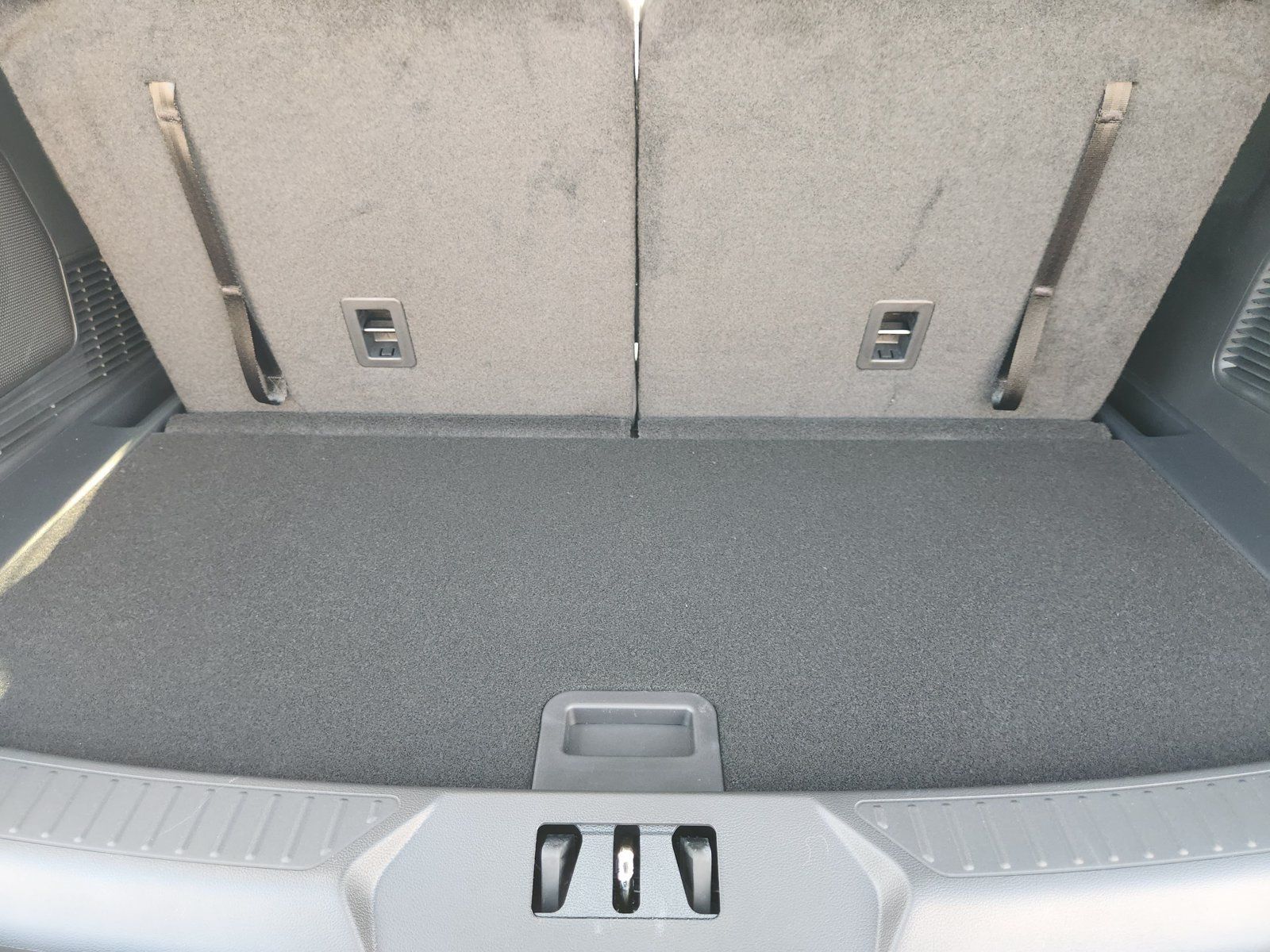 New 2027 Ford Explorer ST-Line RWD image 27