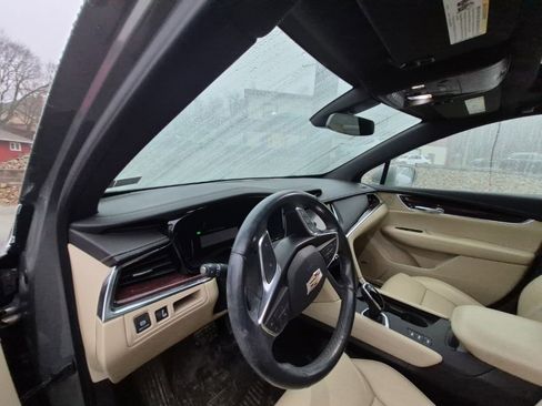 Used 2019 Cadillac XT5 Luxury image 10