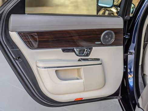 Used 2015 Jaguar XJ L Portfolio image 58