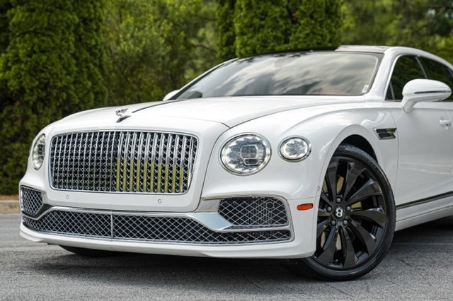 Used 2022 Bentley Flying Spur V8 AWD/4WD image 2
