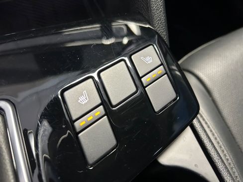 Used 2025 Kia Sportage EX image 37