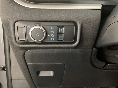 Used 2023 Ford Explorer XLT w/ Equipment Group 202A image 27