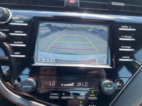 Used 2019 Toyota Camry LE w/ Fleet Convenience Package FWD image 20