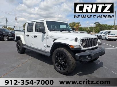 Used 2024 Jeep Gladiator Sport