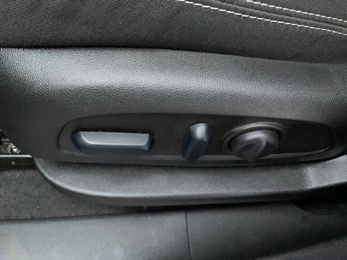 Certified 2022 GMC Terrain SLE w/ Driver Convenience Package image 18