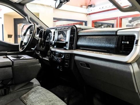 Used 2023 Ford F450 XLT w/ XLT Value Package AWD/4WD image 12