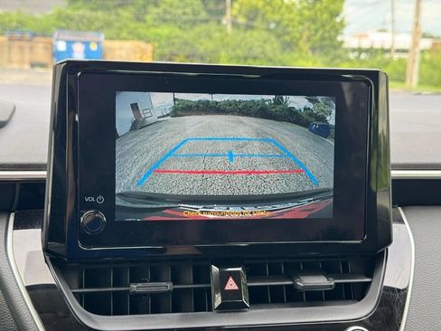 Used 2025 Toyota Corolla LE FWD image 30