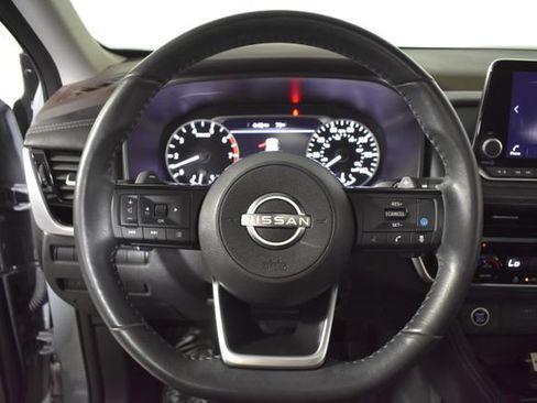 Used 2023 Nissan Rogue SL AWD/4WD image 15