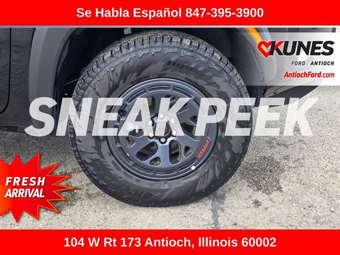 Used 2026 Nissan Frontier PRO-4X AWD/4WD image 12