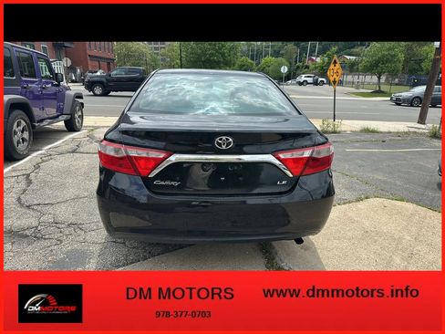 Used 2015 Toyota Camry LE FWD image 2