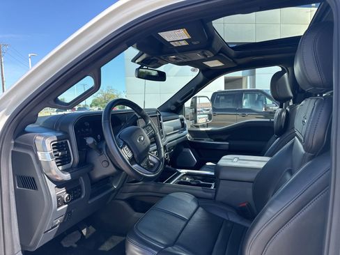 Used 2025 Ford F450 Platinum w/ FX4 Off-Road Package AWD/4WD image 11