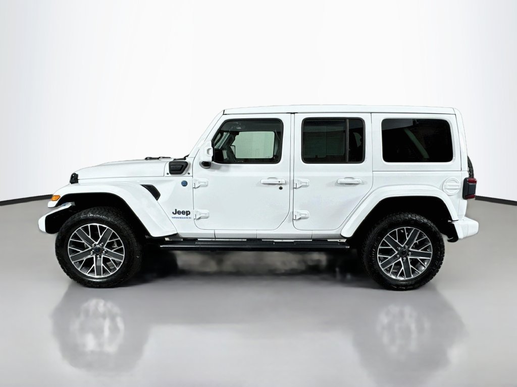 Used 2024 Jeep Wrangler High Altitude AWD/4WD image 10