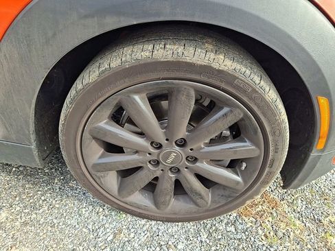 Used 2019 MINI Cooper S w/ Premium Package image 10