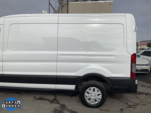 Used 2022 Ford E-Transit Medium Roof image 6
