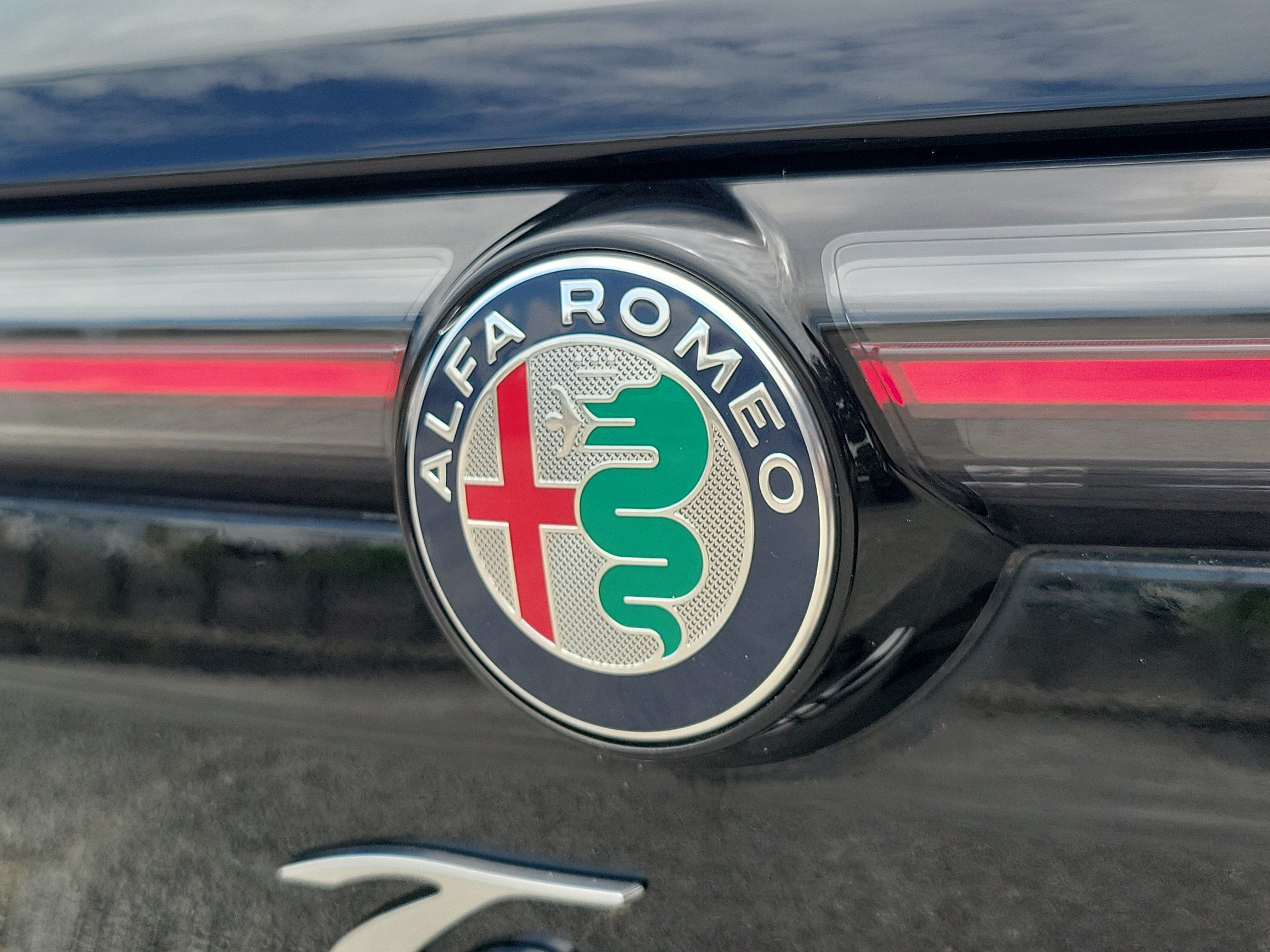 Used 2024 Alfa Romeo Tonale Ti AWD/4WD image 6