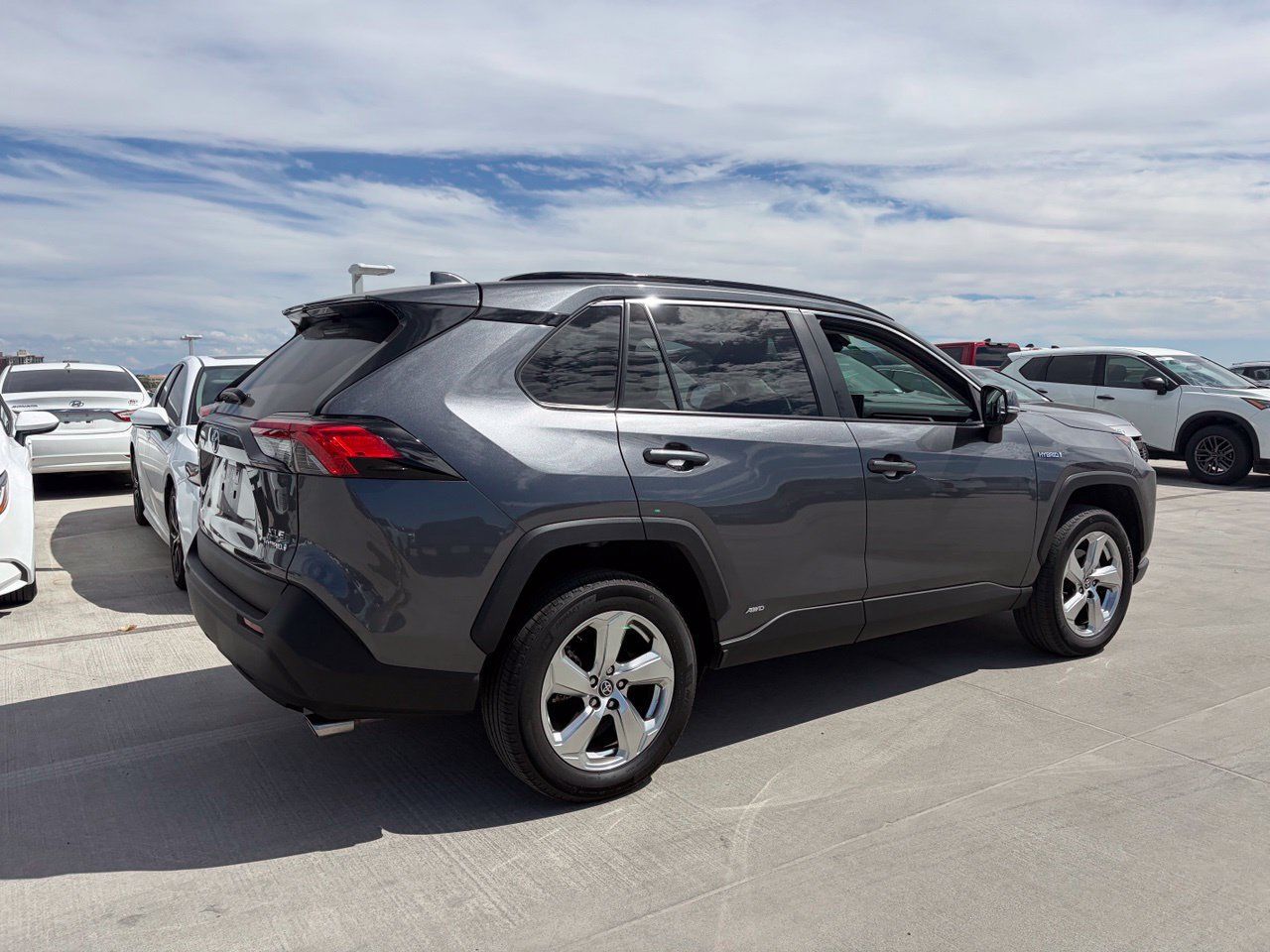 Used 2021 Toyota RAV4 XLE Premium AWD/4WD image 2