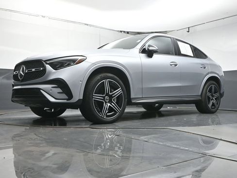 Used 2024 Mercedes-Benz GLC 300 4MATIC image 36
