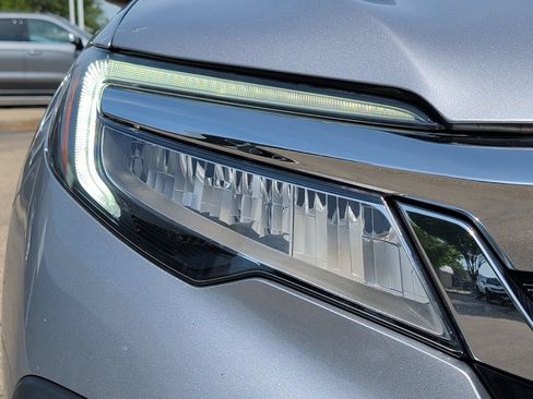 Used 2019 Honda Pilot Touring image 42