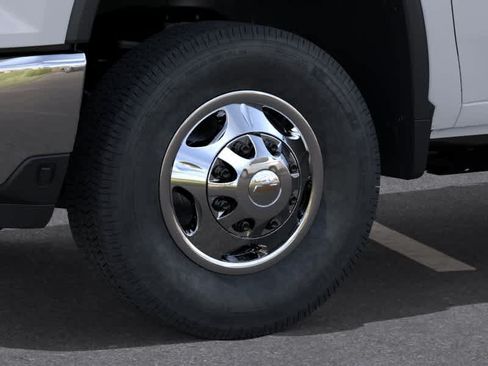 New 2026 Chevrolet Silverado 3500 LT AWD/4WD image 9