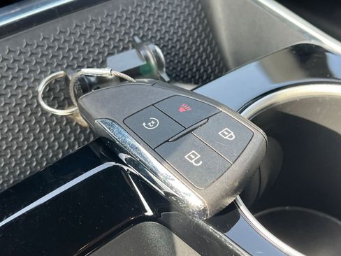 Used 2025 Chevrolet Equinox LT image 22