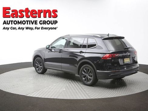 Used 2024 Volkswagen Tiguan SE FWD image 61