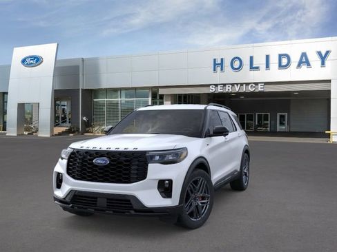 New 2026 Ford Explorer ST-Line RWD image 2