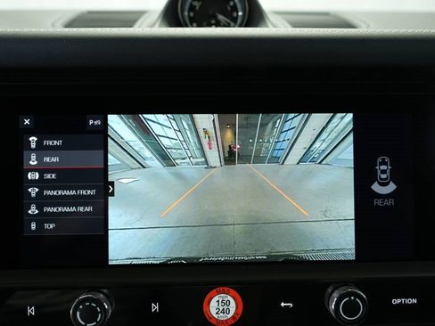 New 2025 Porsche Macan image 19