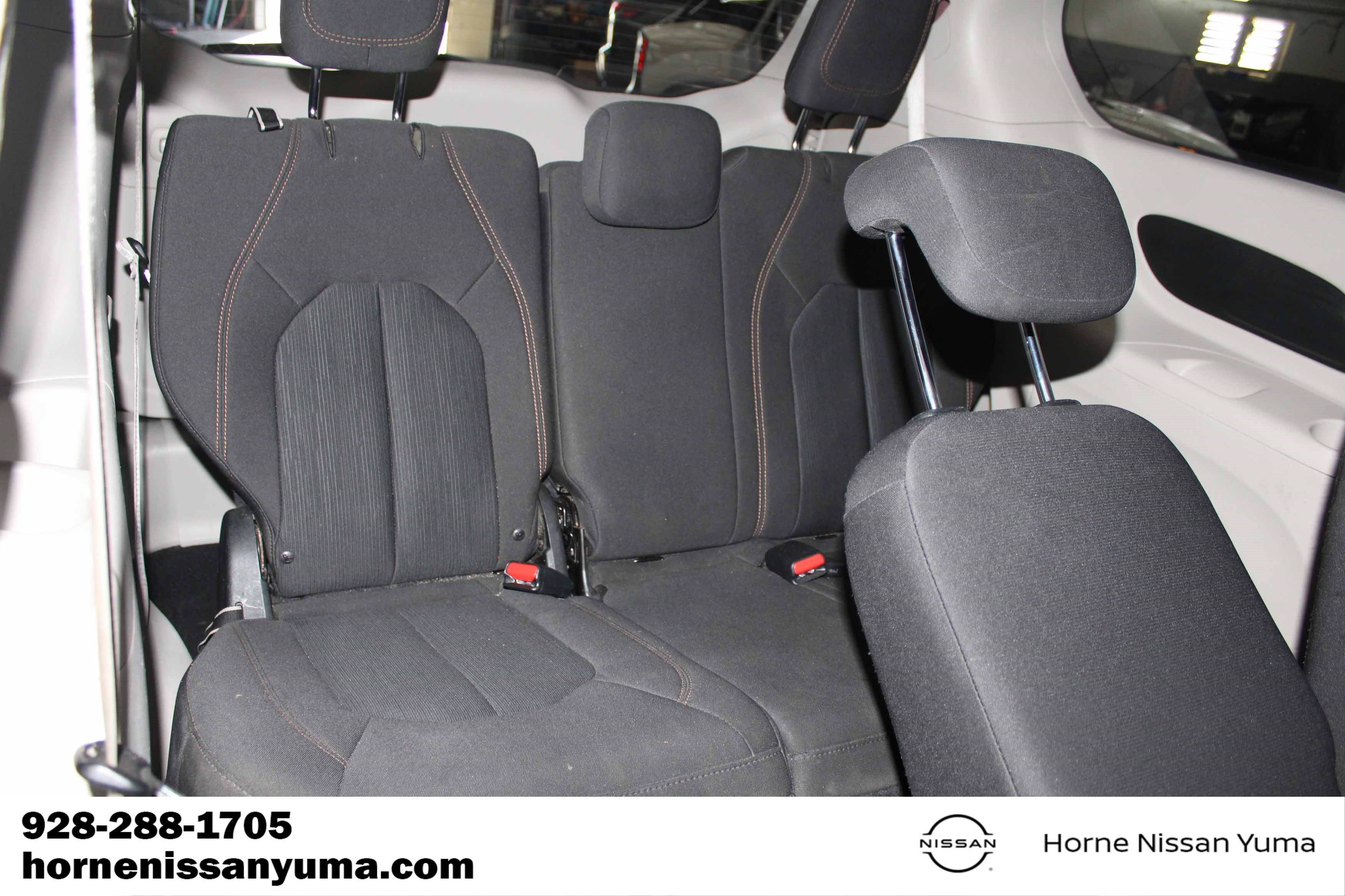Used 2018 Chrysler Pacifica Touring Plus FWD image 8