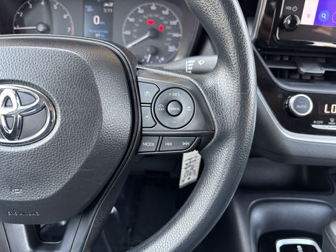 Used 2024 Toyota Corolla LE FWD image 15