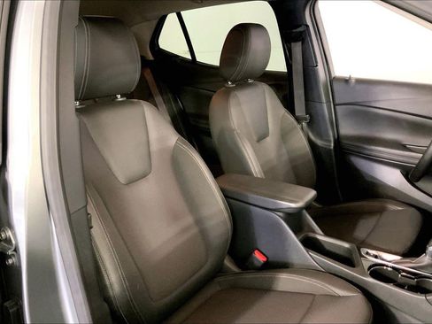 Used 2025 Buick Encore GX Preferred FWD image 7