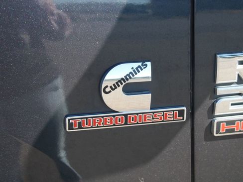 Used 2018 RAM 2500 Tradesman w/ Chrome Appearance Group image 14