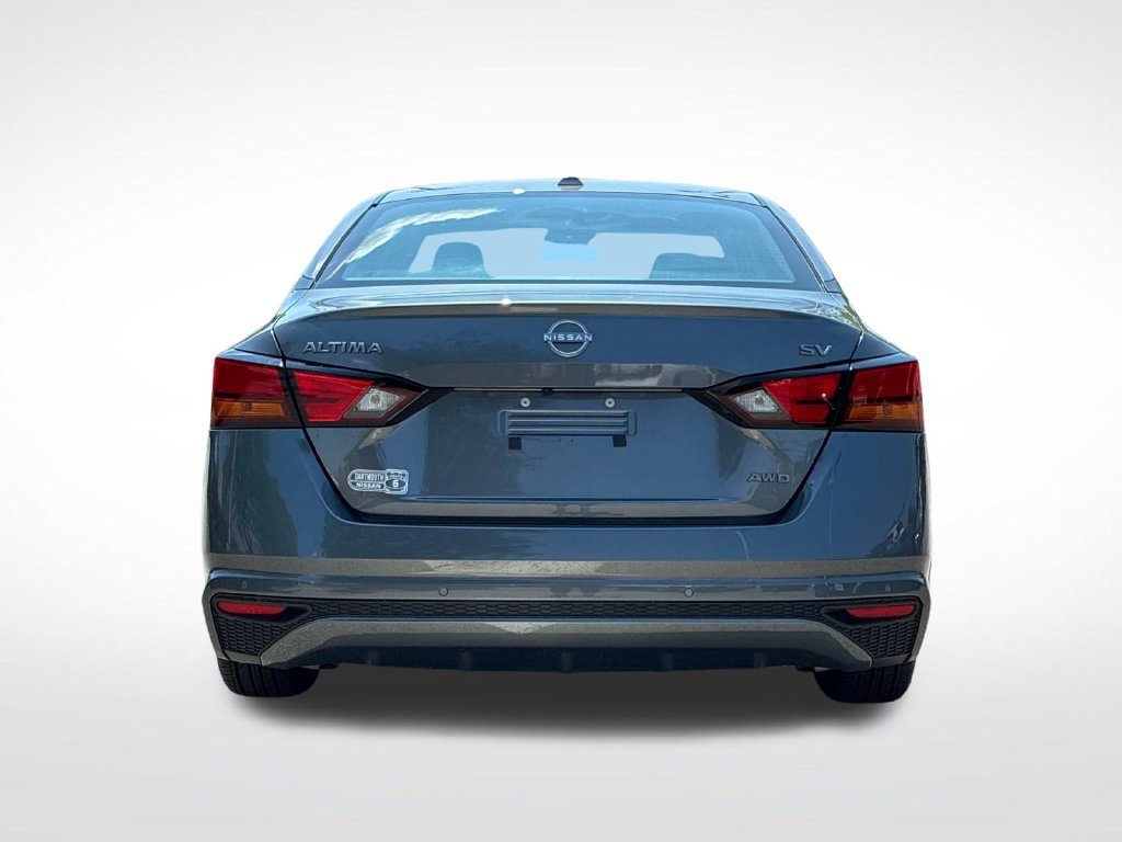Used 2024 Nissan Altima 2.5 SV AWD/4WD image 6