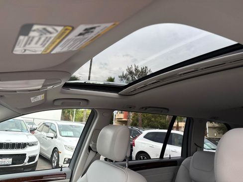 Used 2012 Mercedes-Benz GL 450 4MATIC image 8