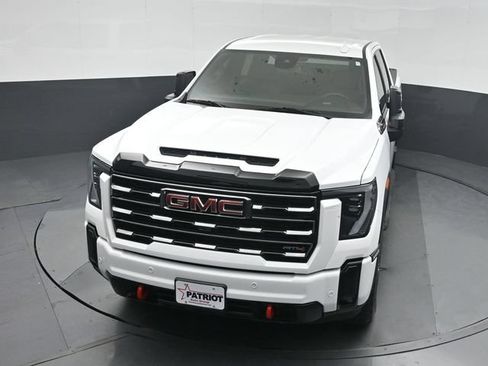 Used 2025 GMC Sierra 2500 AT4 AWD/4WD image 36