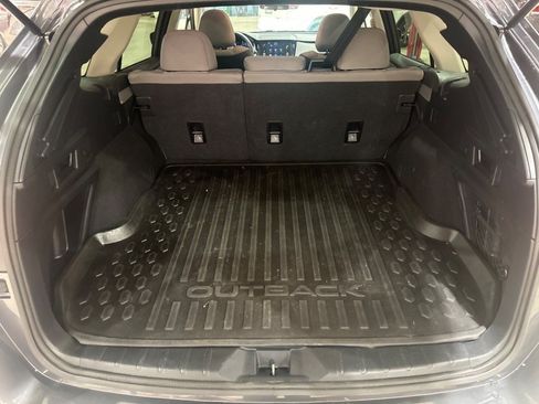 Used 2022 Subaru Outback Premium AWD/4WD image 42