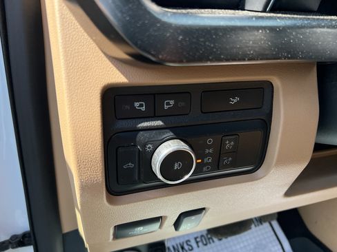 Used 2024 Ford F450 Lariat w/ Lariat Ultimate Package AWD/4WD image 26