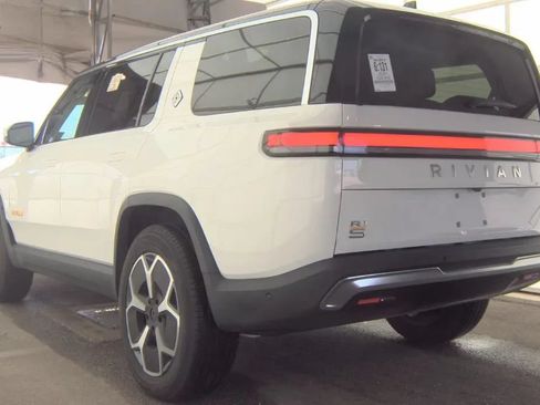 Used 2024 Rivian R1S Adventure AWD/4WD image 2
