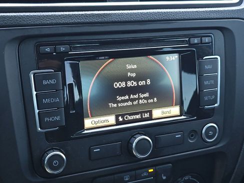 Used 2012 Volkswagen Jetta TDI FWD image 17