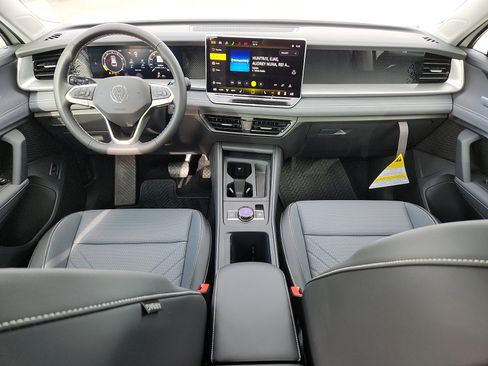 New 2026 Volkswagen Tiguan SE image 11