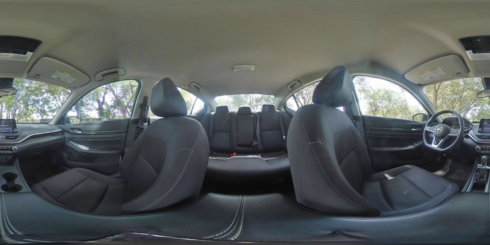 Used 2025 Nissan Altima 2.5 SV FWD image 38