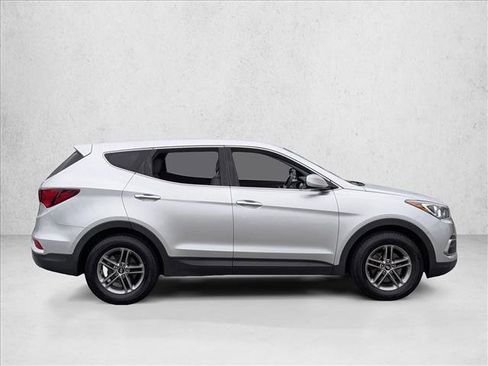 Used 2018 Hyundai Santa Fe Sport image 4