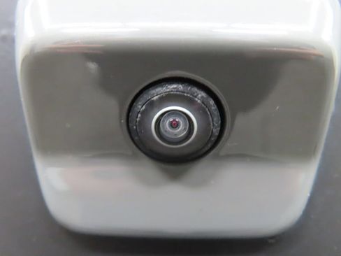 Used 2021 Jeep Gladiator Sport AWD/4WD image 29