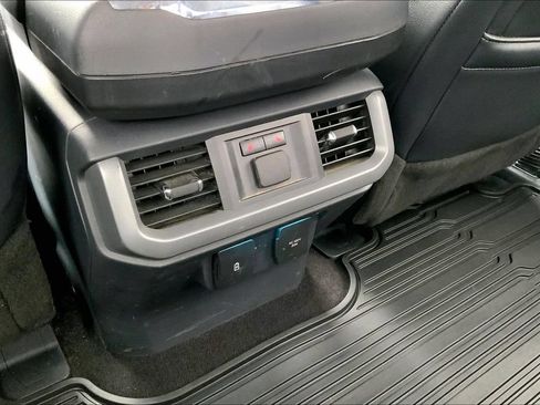 Used 2022 Ford F150 4x4 SuperCrew Hybrid image 11